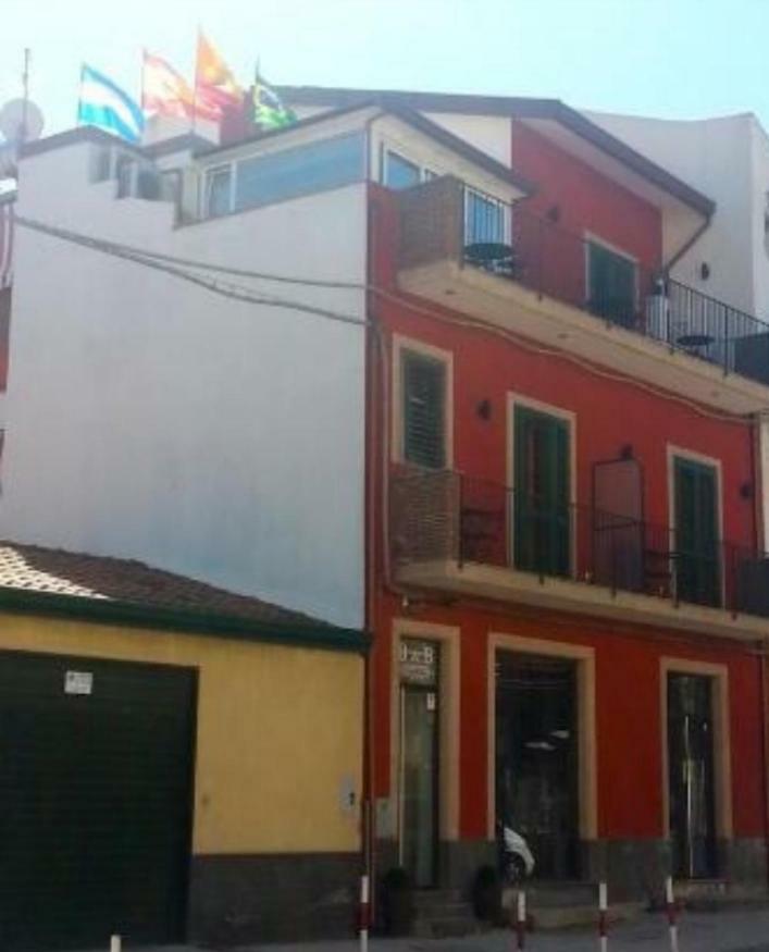 Bed & Breakfast Dietro Le Mura Aci Castello Εξωτερικό φωτογραφία