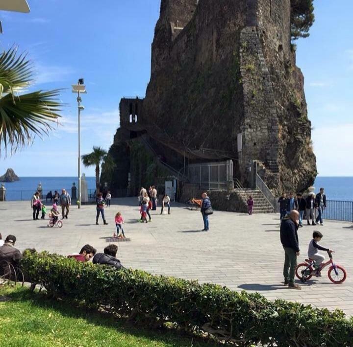 Bed & Breakfast Dietro Le Mura Aci Castello Εξωτερικό φωτογραφία